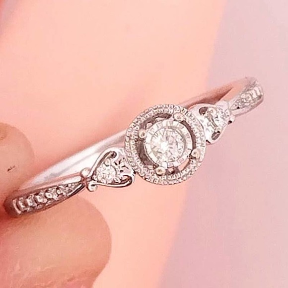 Diamond Promise, Engagement Ring 10K White Gold
REAL DIAMONDS - Picture 9 of 10